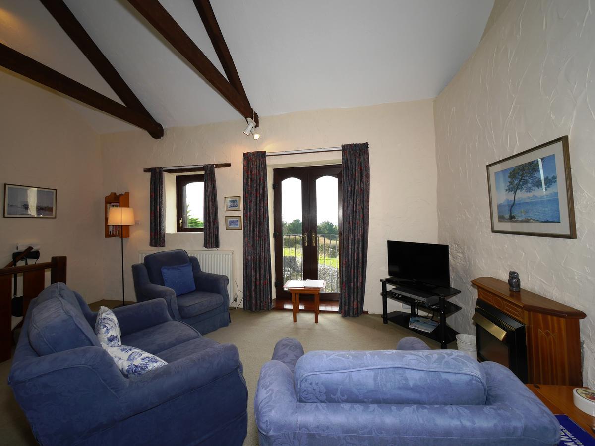 Kennacott Court Holiday Cottages Бюд Екстериор снимка