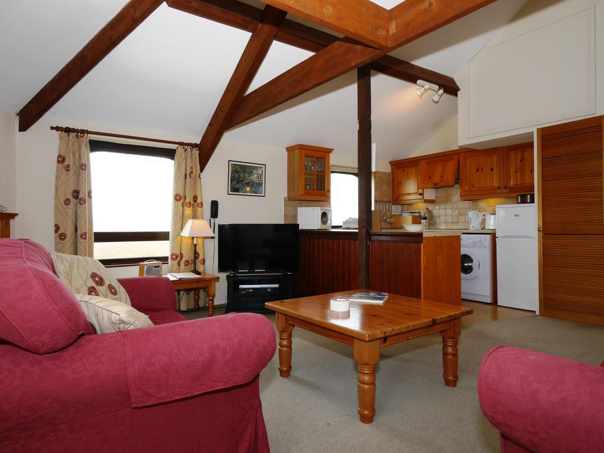 Kennacott Court Holiday Cottages Бюд Екстериор снимка