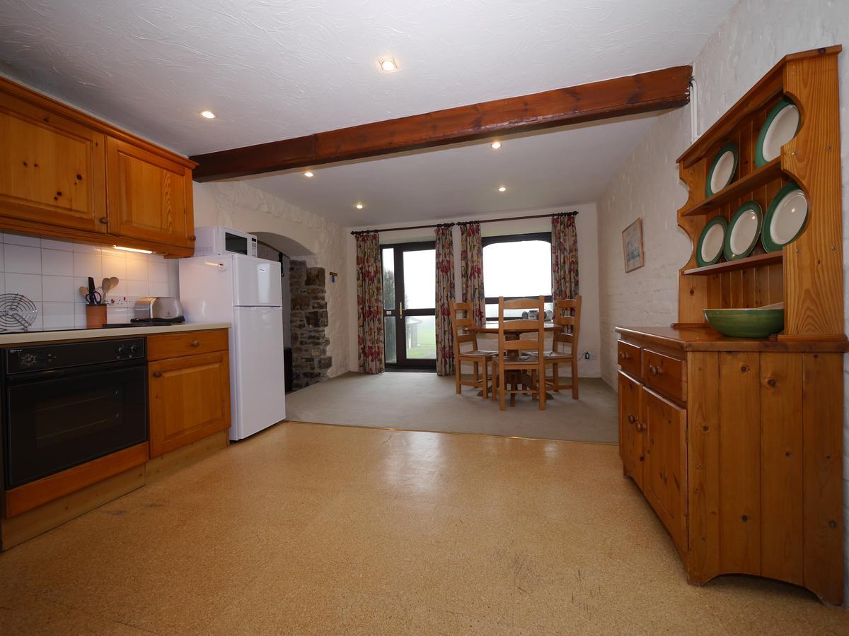 Kennacott Court Holiday Cottages Бюд Екстериор снимка