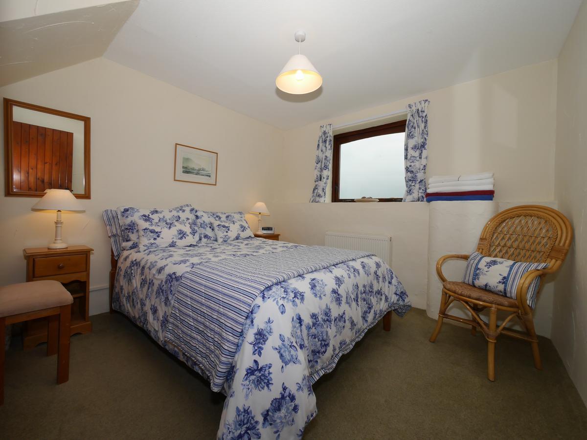 Kennacott Court Holiday Cottages Бюд Екстериор снимка