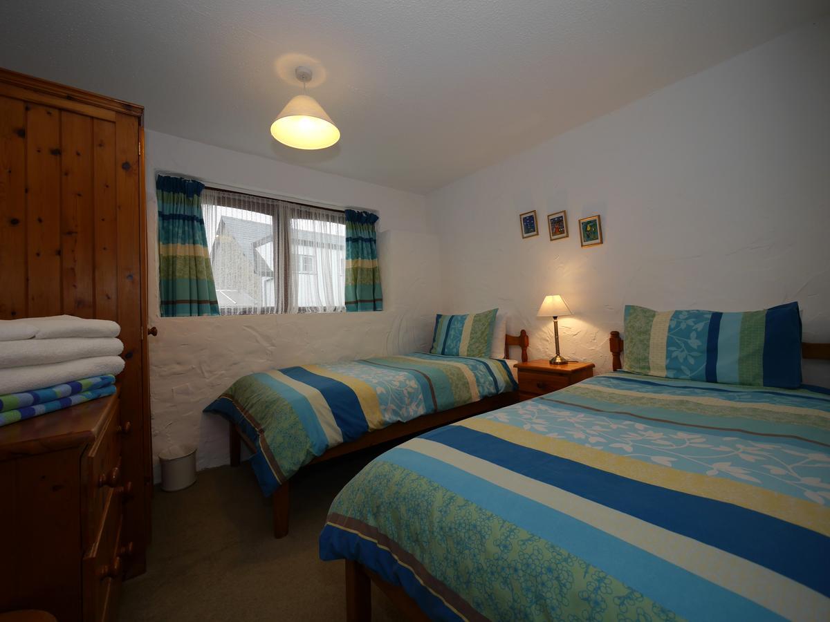 Kennacott Court Holiday Cottages Бюд Екстериор снимка