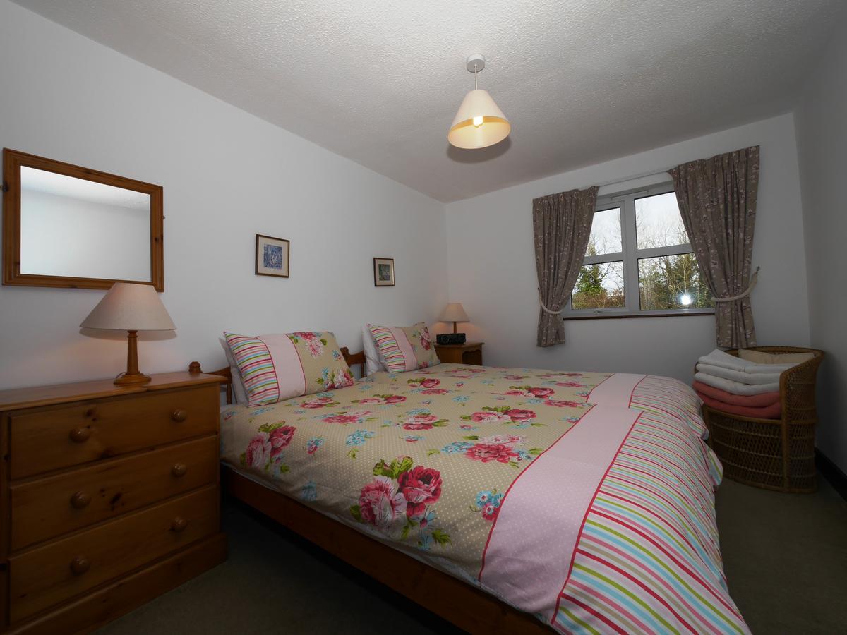 Kennacott Court Holiday Cottages Бюд Екстериор снимка