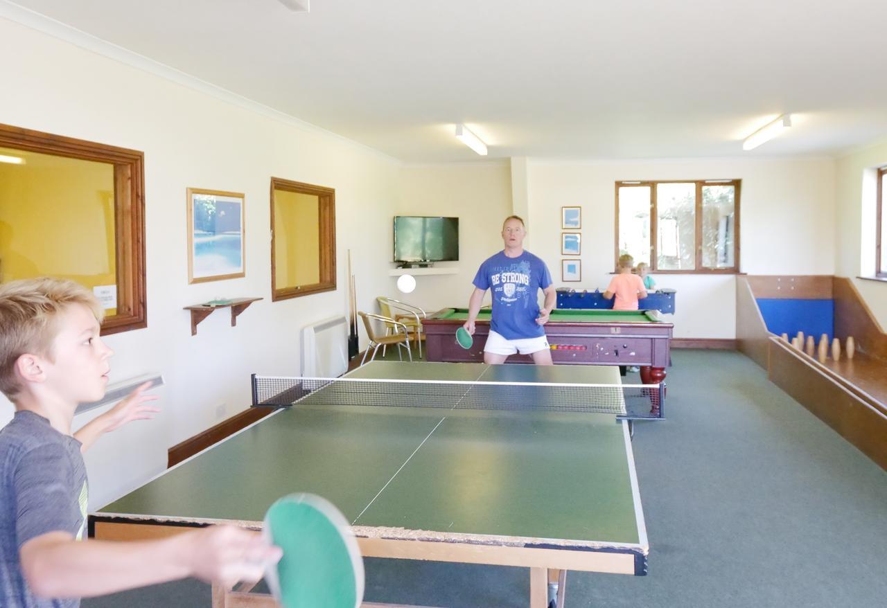 Kennacott Court Holiday Cottages Бюд Екстериор снимка